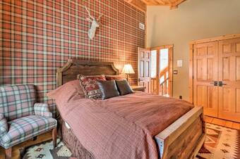 Blairstown Cabin On 12 And Acres With Mtn Views!