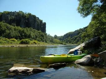 Apartamento Mas Ard�chois Le Pousta *** Piscine Chauff�e