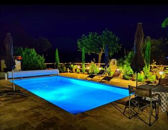 Hostal Le Mas Des Abeilles