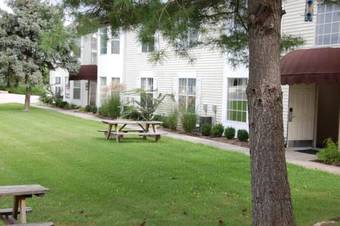 Hotel Ambassador Inn