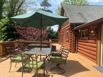 Mountain Laurel Oasis