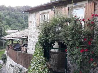 G�te Du Ch�teau De Retourtour