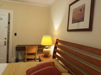 Hostal Brick House Retreat