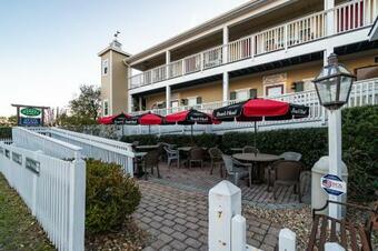 Luxurious Studio Apartment In The Heart Of Swansboro?s Historic Waterfront #7