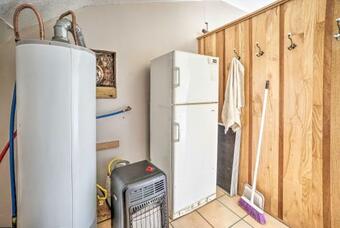 Loft Unplugged With Outdoor Space In Amish Country!