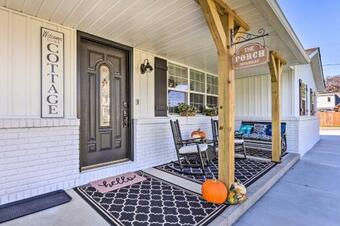 Warm And Cozy Buckeye Lake Home Yard And Patios!