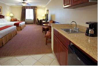 Holiday Inn Express Hotel And Suites Houston East