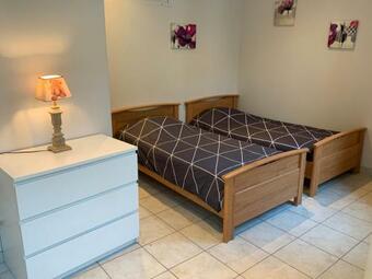 Apartamento Appartement De 70m2, Refait � Neuf, Centre Ville Proche Gare Et Autoroute A48,a43