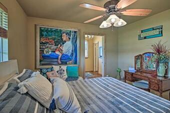 Charming Vian House With Private Deck And Grills!