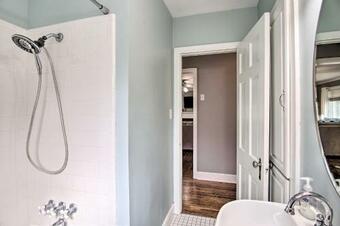 Charming Tulsa Bungalow With Furnished Deck!