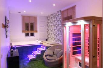 Sauna Et Jacuzzi - Les Mille Et Une Nuits - 2km Mer