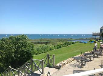 The 1661 Inn And Hotel Manisses