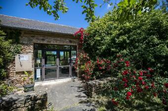 Domaine De Combelles Vacances