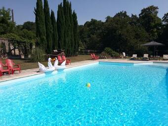 Hostal Ch�teau De R�