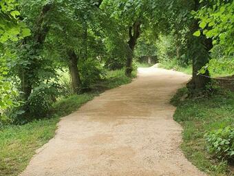 G�te Le Puy-en-velay, 3 Pi�ces, 4 Personnes - Fr-1-582-331