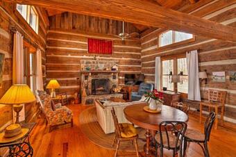 Cumberland Mtn Cabin With Grill And Stunning Views!