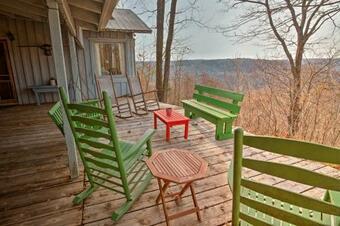 Cumberland Mtn Cabin With Grill And Stunning Views!