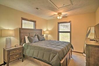 Caryville Home With Dock, Steps To Norris Lake!