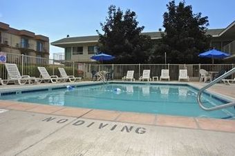 Motel 6 Medford South