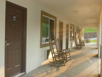 Motel Blue Ridge Inn