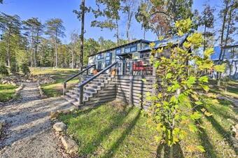 Tranquil Tiny Home With Fire Pit And Lake Access!
