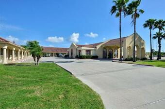 Hotel Aransas Bay Inn & Suites - Aransas Pass