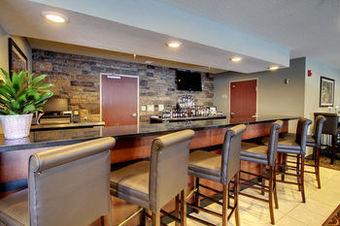 Hotel Cobblestone Inn And Suites - Rugby