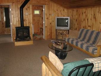 Lodge Hide-a-way Waterfront Cottages