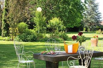 Bed & Breakfast Le Clos Fleuri - Maison Vigier