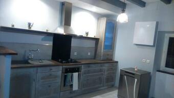 Maison � La Campagne Au C?ur Du Cantal Dept 15