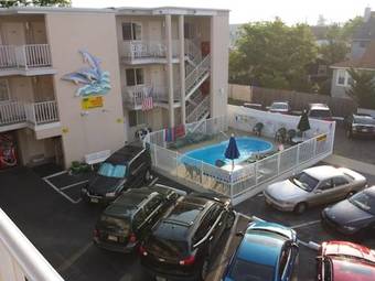 Bay Breeze Motel