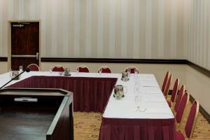 Hotel Doubletree By Hilton Newark