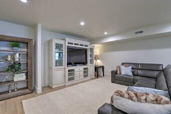 Saratoga Springs Home - Lake And Mountain Views