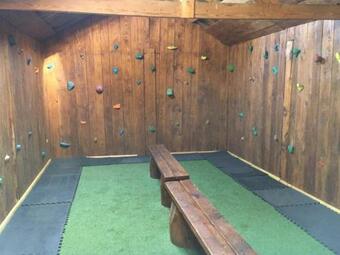 Lodge Glynns At Club Correze