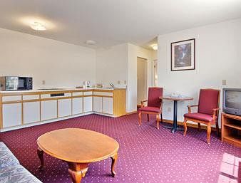 Hotel Days Inn & Suites Lolo