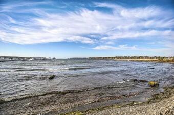 Waterfront Lake Champlain Home With Fire Pit!