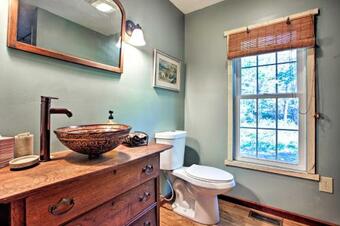 Modern Cabin Retreat On 10 Acres With Trout Stream!