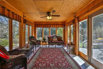 Bed & Breakfast Purcellville Home