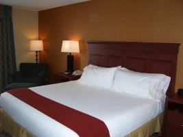 Holiday Inn Express Hotel & Suites - Belleville Area