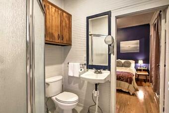 Eatonville House With Private Fenced-in Yard And Porch!