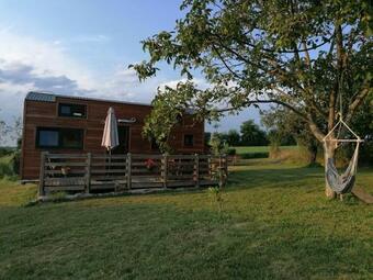 Tiny House Dans Jardin Priv� � La Campagne