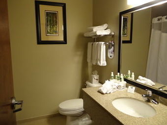 Holiday Inn Express Hotel & Suites St. Paul - Woodbury