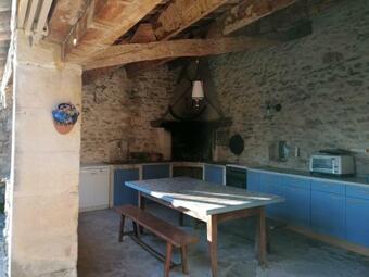 Hostal La Cassine, G�te Des Lucioles En Provence