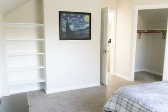 Cozy 4 Bedroom Home / Dual Masters / Living Rooms In Wine Country!