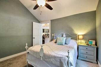 Holcombe Lakefront Cottage Fishing And Snowmobiling