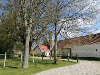 Bed & Breakfast La Tour De Nielles