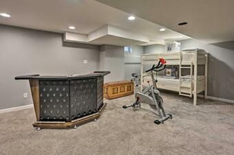 Warm Mosinee Home With Patio, Fire Pit And Grills