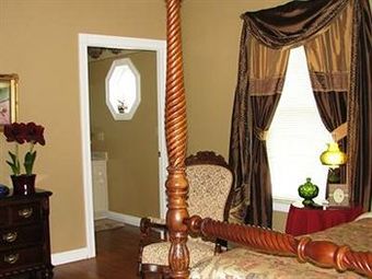 The Hill House Bed & Breakfast