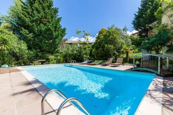 Hostal Villa Trou Aux Biches