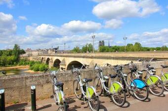 Apartamento T1 De Charme, Calme, Fibre, Proche Bords De Loire